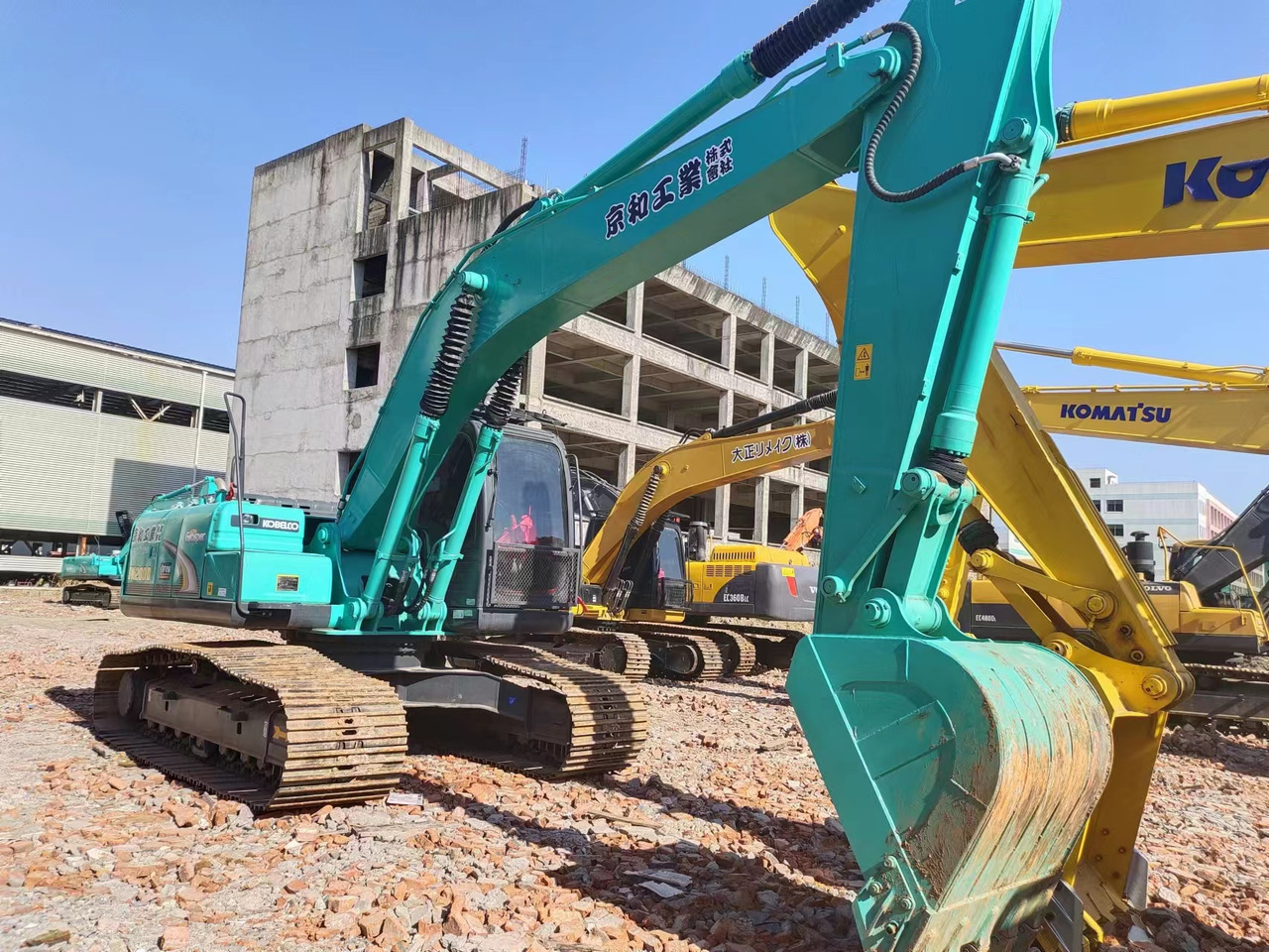KOBELCO SK200D - Beltegraver: bilde 5 KOBELCO SK200D - Beltegraver: bilde 5