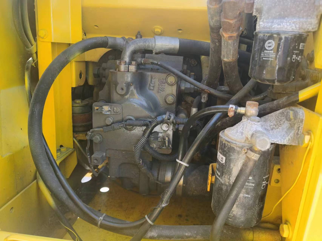 KOMATSU PC130-7 - Beltegraver: bilde 5 KOMATSU PC130-7 - Beltegraver: bilde 5