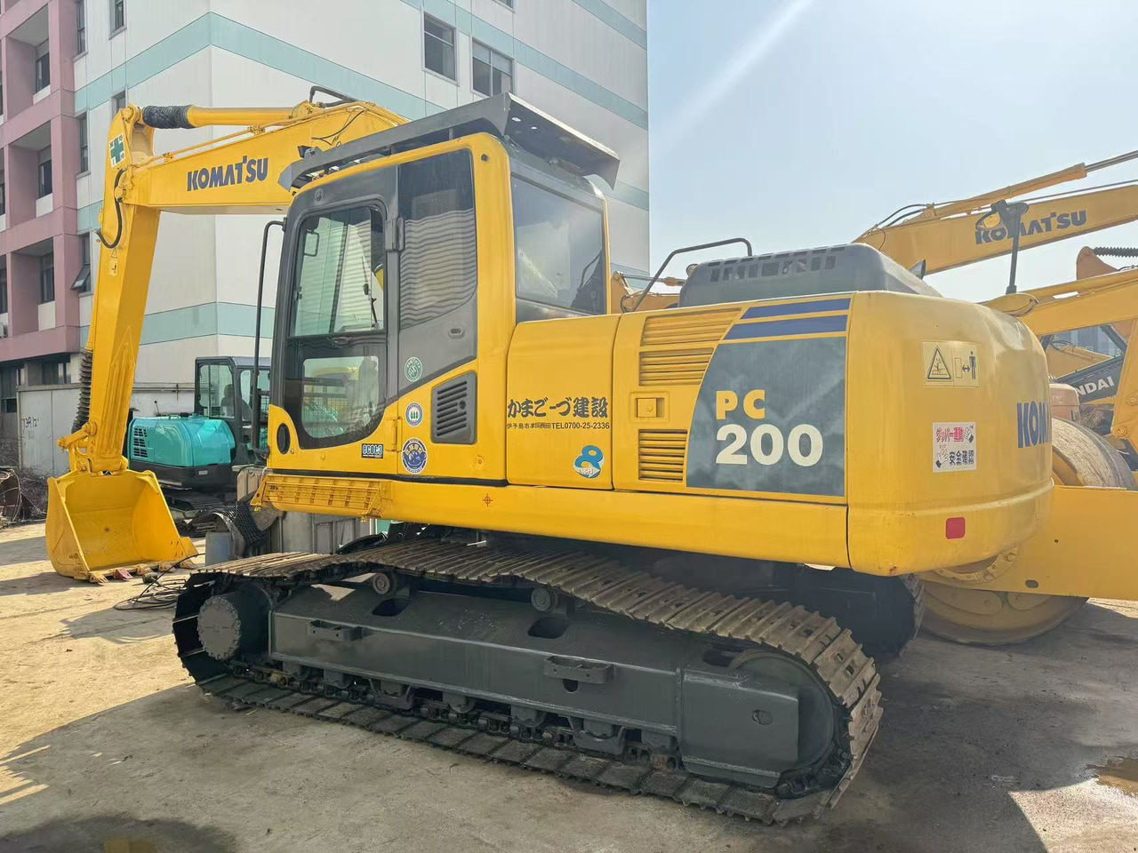 KOMATSU PC200-8 - Beltegraver: bilde 1 KOMATSU PC200-8 - Beltegraver: bilde 1