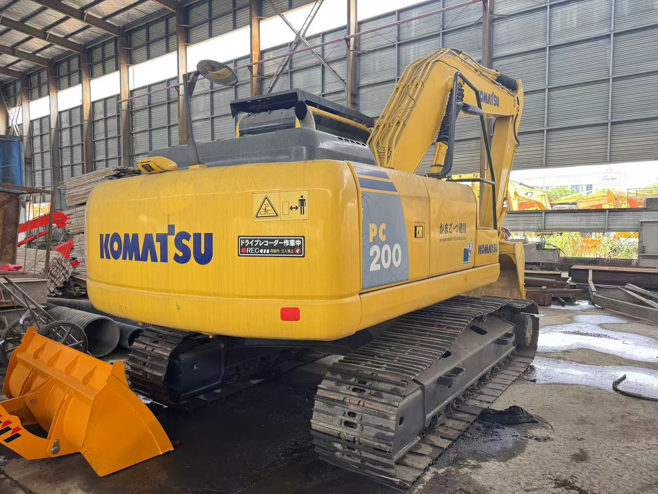 KOMATSU PC200-8 - Beltegraver: bilde 2 KOMATSU PC200-8 - Beltegraver: bilde 2