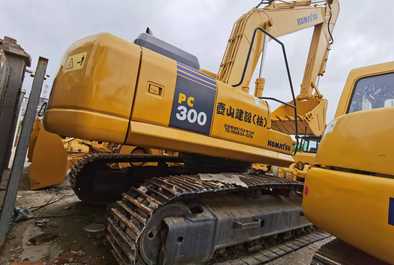 KOMATSU PC300-7 - Beltegraver: bilde 1 KOMATSU PC300-7 - Beltegraver: bilde 1