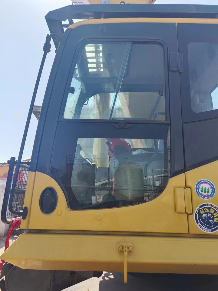 KOMATSU PC450-8 - Beltegraver: bilde 3 KOMATSU PC450-8 - Beltegraver: bilde 3