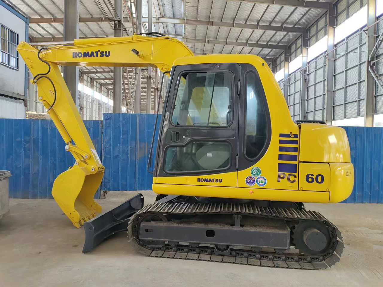 KOMATSU PC60-7 - Beltegraver: bilde 2 KOMATSU PC60-7 - Beltegraver: bilde 2