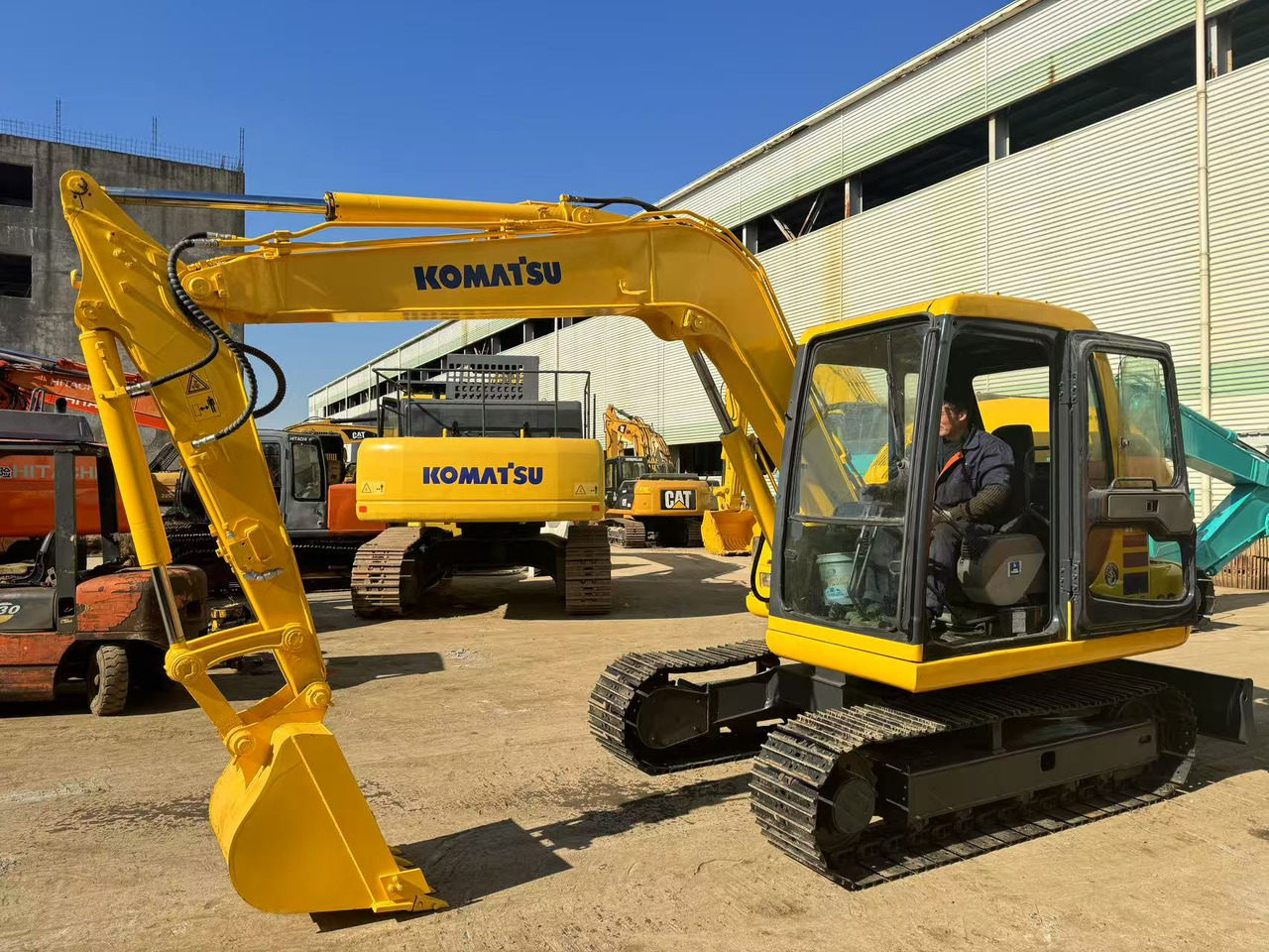 KOMATSU PC60-7 - Beltegraver: bilde 1 KOMATSU PC60-7 - Beltegraver: bilde 1