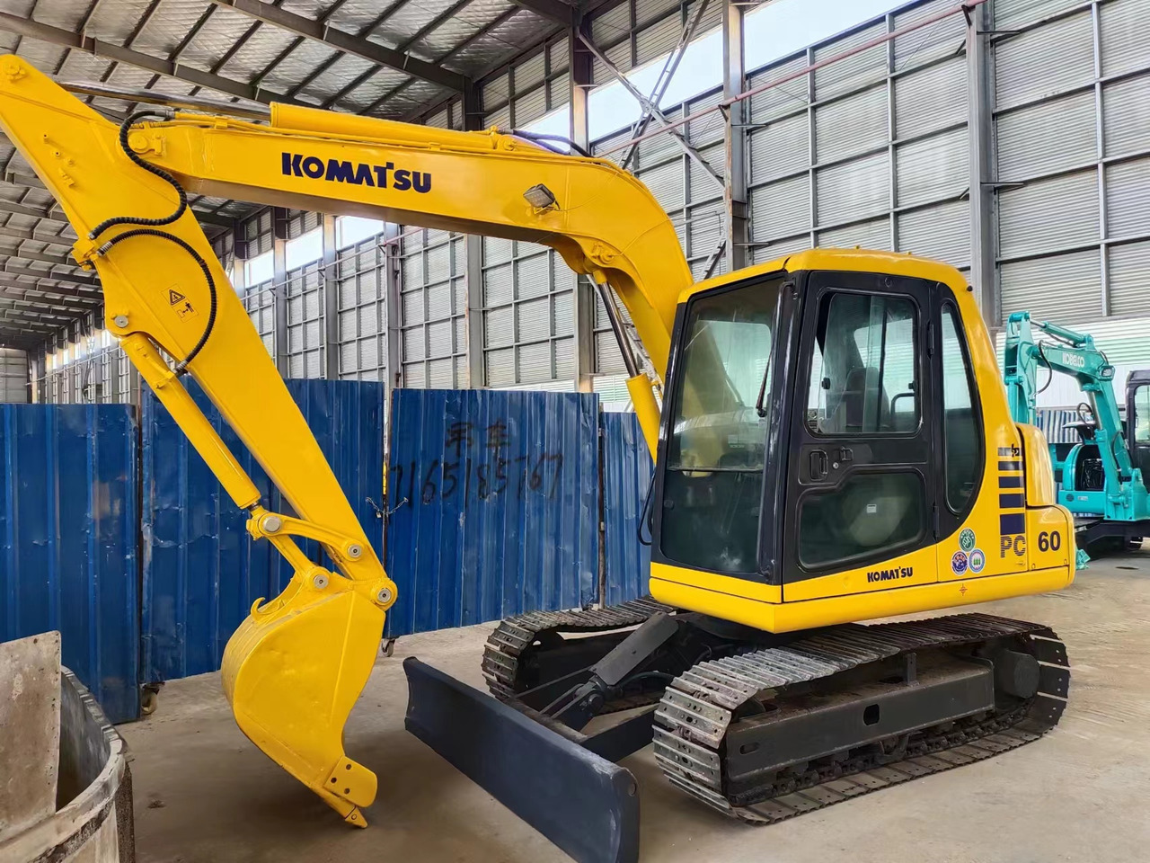KOMATSU PC60-7 - Beltegraver: bilde 1 KOMATSU PC60-7 - Beltegraver: bilde 1