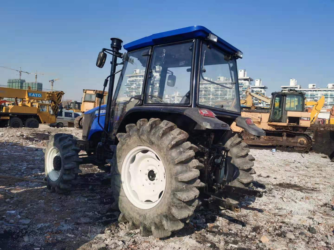 LOVOL M1104 - Traktor: bilde 2 LOVOL M1104 - Traktor: bilde 2