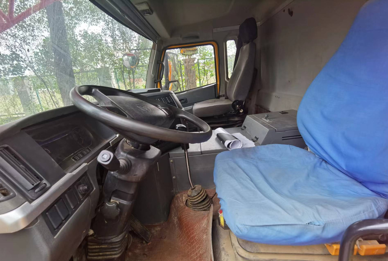 SANY STC800 - Mobilkran: bilde 4 SANY STC800 - Mobilkran: bilde 4