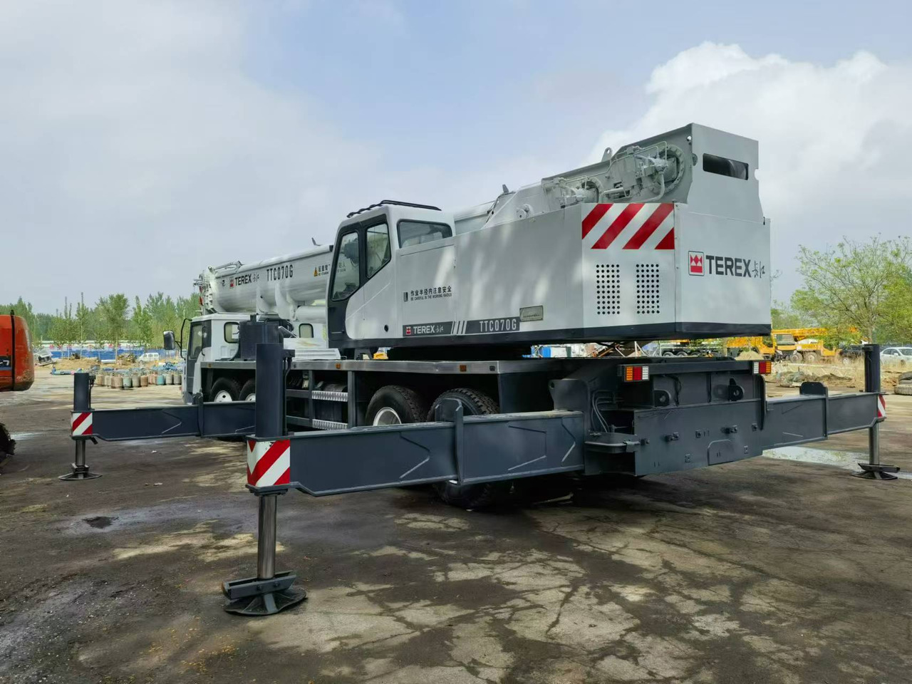 TEREX CHANGJIANG 70Ton - Mobilkran: bilde 2 TEREX CHANGJIANG 70Ton - Mobilkran: bilde 2