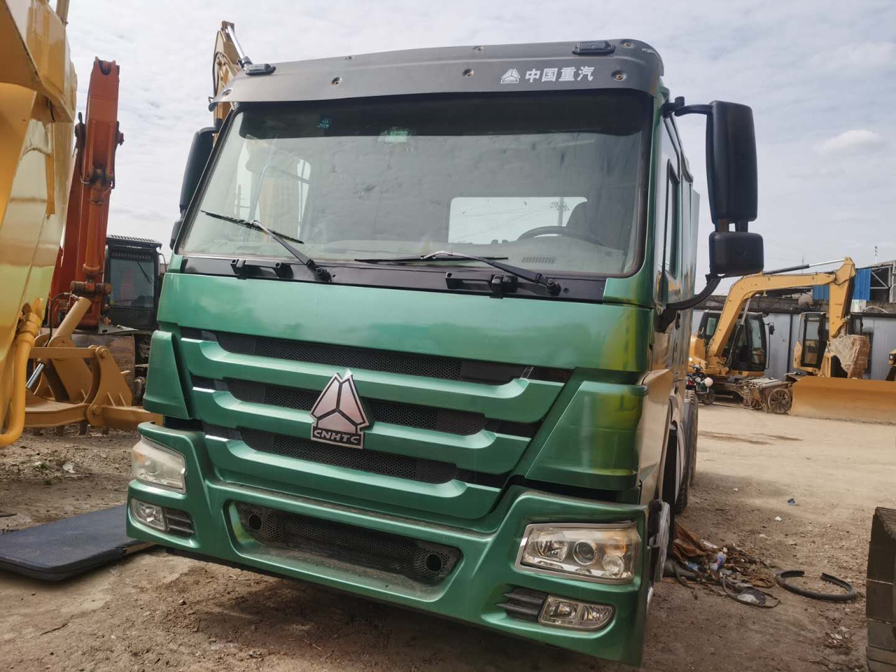 HOWO truck - Trekkvogn: bilde 2 HOWO truck - Trekkvogn: bilde 2