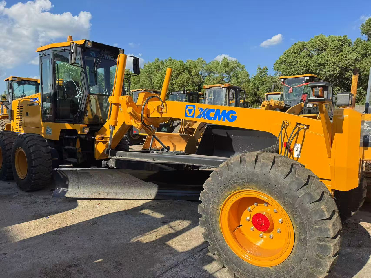 XCMG GR180 - Grader: bilde 1 XCMG GR180 - Grader: bilde 1
