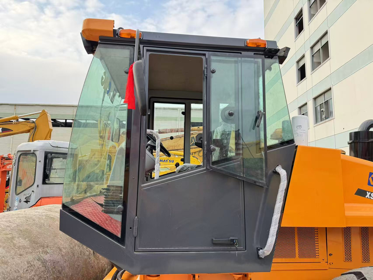 XCMG XS143J - Vegvals: bilde 4 XCMG XS143J - Vegvals: bilde 4