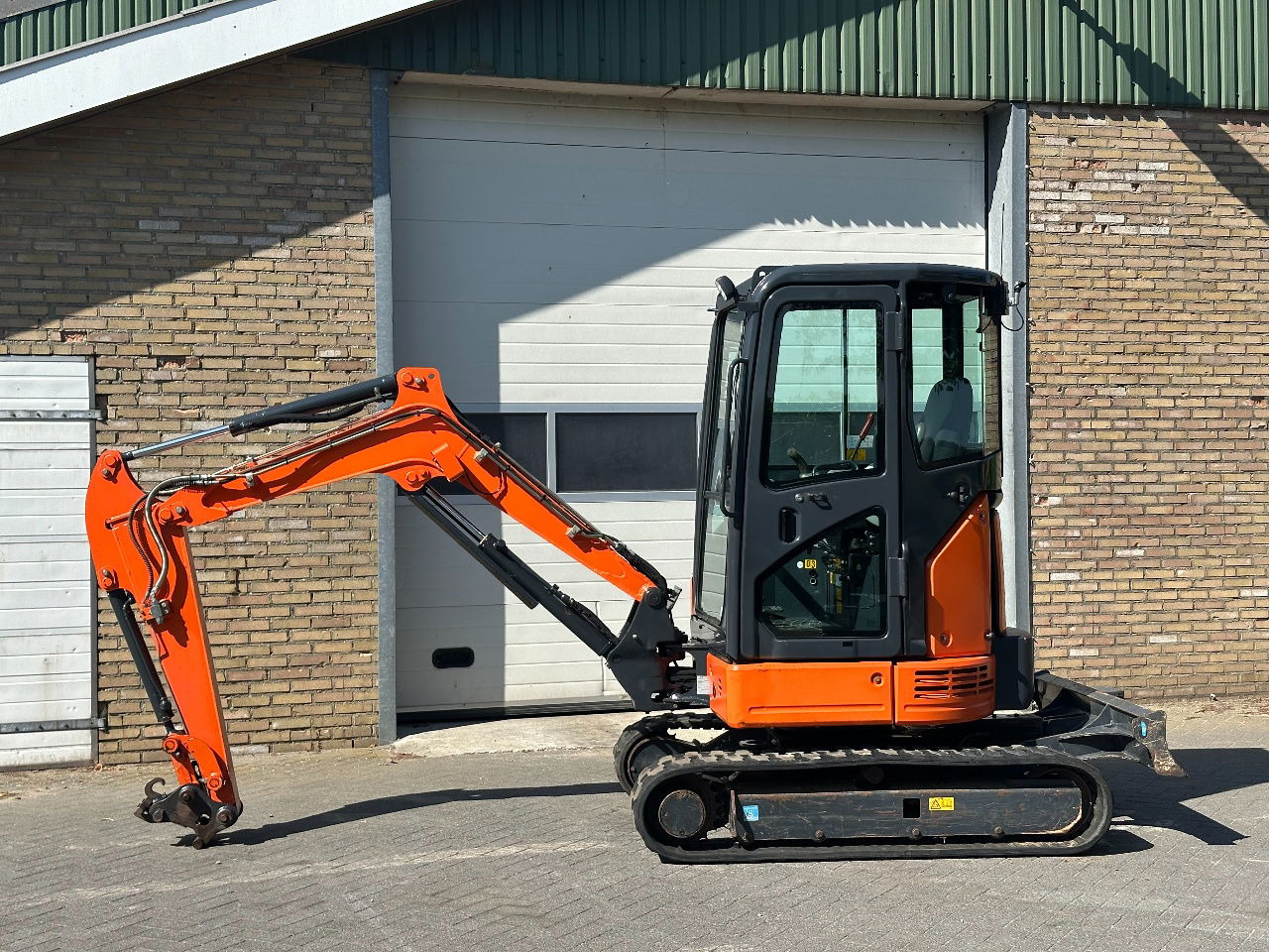 Hitachi ZX26U-6CR - Minigraver: bilde 2 Hitachi ZX26U-6CR - Minigraver: bilde 2