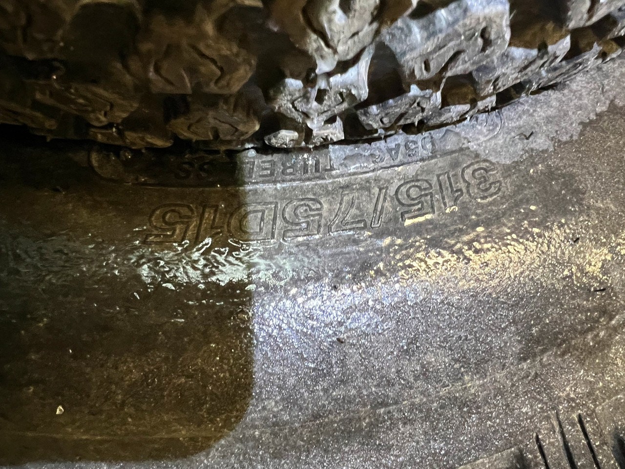 Dekk passer Massey Ferguson 1525 - Komplett hjul for Landbruksteknikk: bilde 4 Dekk passer Massey Ferguson 1525 - Komplett hjul for Landbruksteknikk: bilde 4