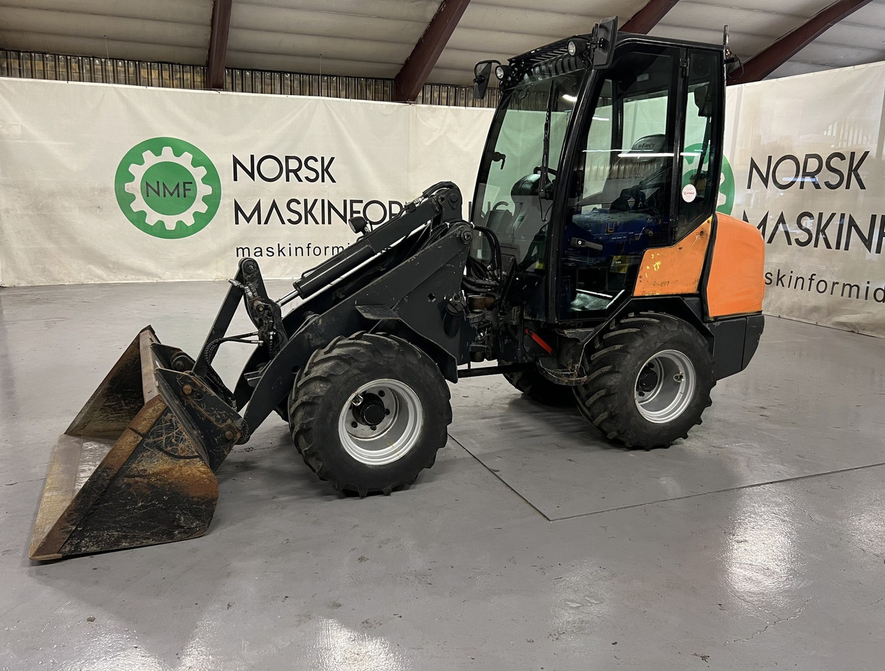 Giant V452T X-TRA HD - Hjullaster: bilde 2 Giant V452T X-TRA HD - Hjullaster: bilde 2