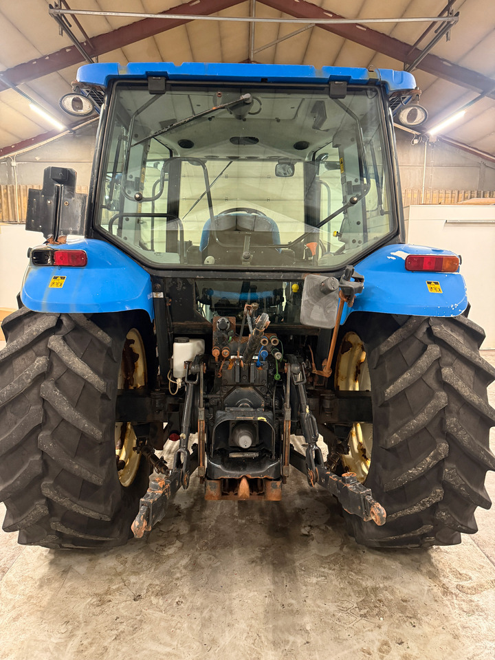 New Holland T5060 - Traktor: bilde 4 New Holland T5060 - Traktor: bilde 4