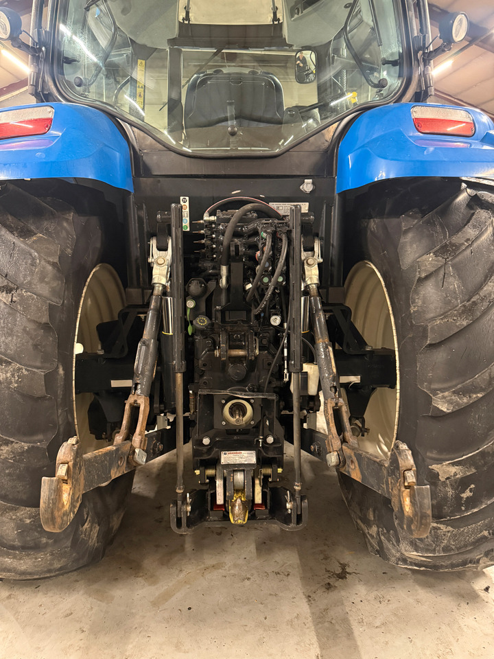 New Holland T6.140 EC - Traktor: bilde 4 New Holland T6.140 EC - Traktor: bilde 4