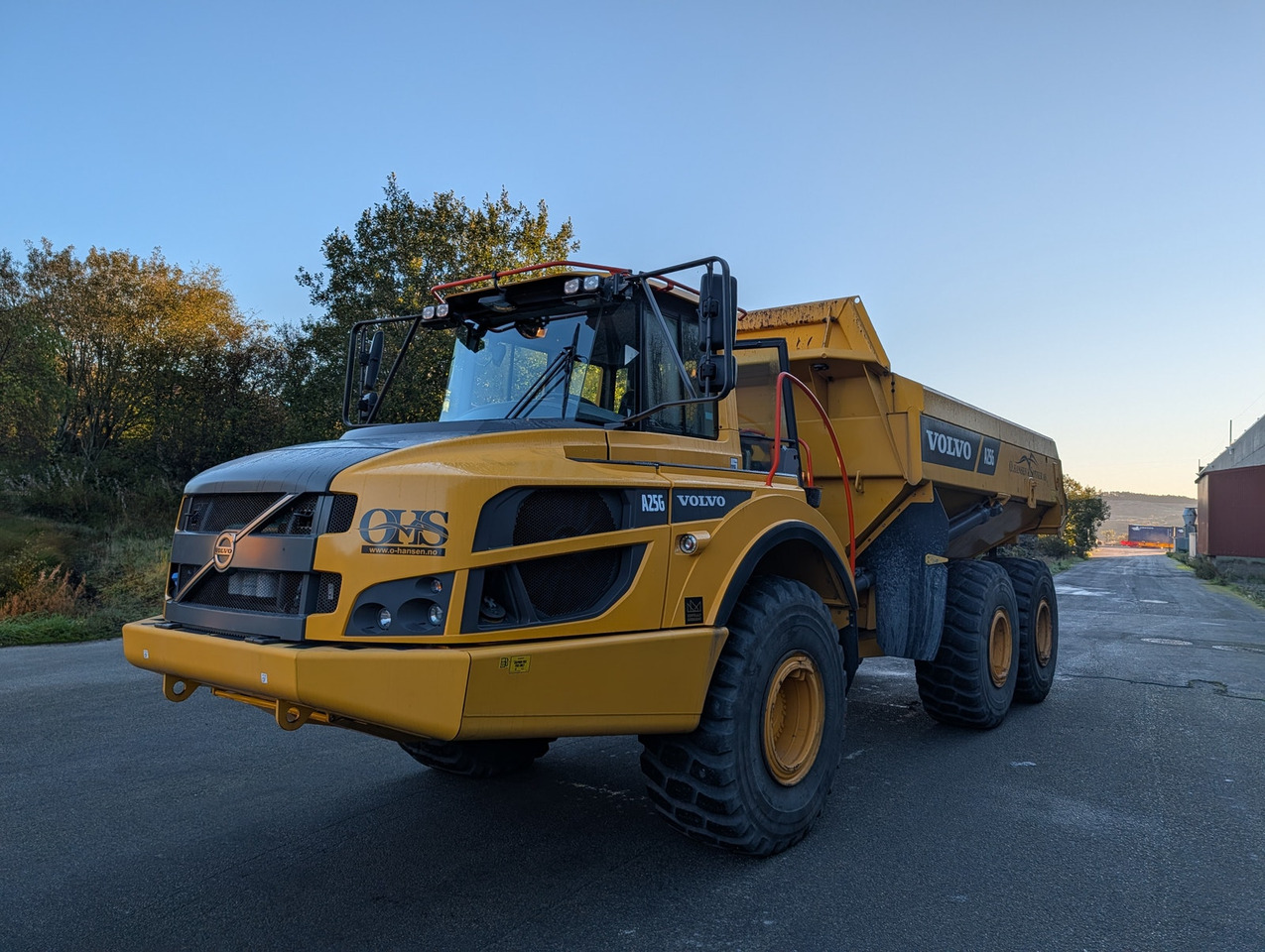 Volvo A25G på hvite skilt - Rammestyrt dumper: bilde 1 Volvo A25G på hvite skilt - Rammestyrt dumper: bilde 1