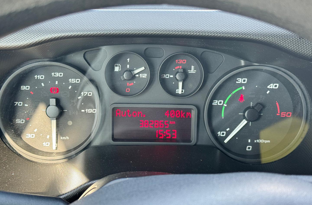 IVECO DAILY 35S15 - FRIGO FRC - PATENTE B - Kjølebil: bilde 4 IVECO DAILY 35S15 - FRIGO FRC - PATENTE B - Kjølebil: bilde 4