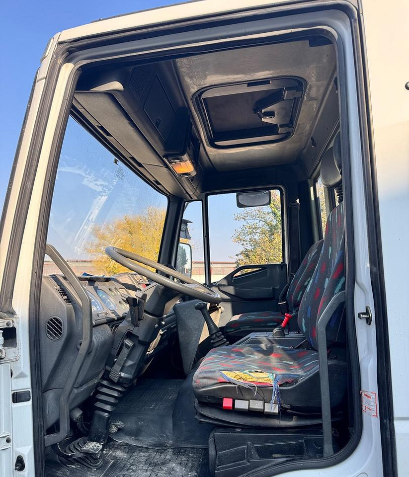 Iveco Eurocargo 150E23 con Gru HIAB - Planbil, Kranbil: bilde 5 Iveco Eurocargo 150E23 con Gru HIAB - Planbil, Kranbil: bilde 5
