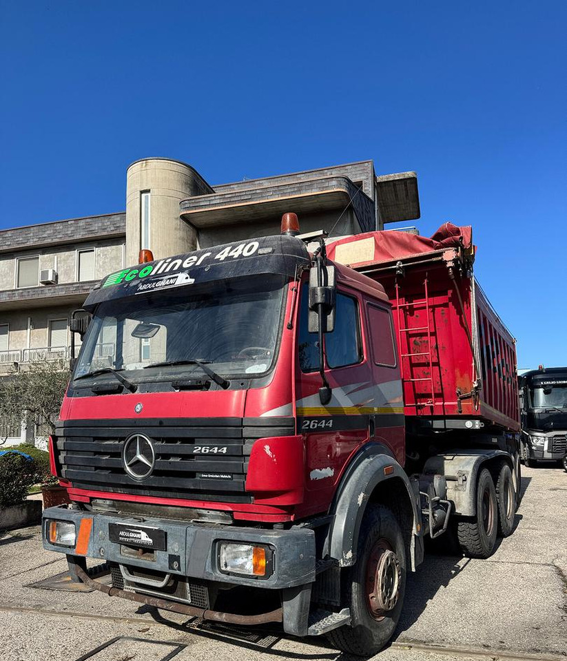 Mercedes Benz SK 2644 ( 6X4 ) V8 - Tippbil: bilde 2 Mercedes Benz SK 2644 ( 6X4 ) V8 - Tippbil: bilde 2