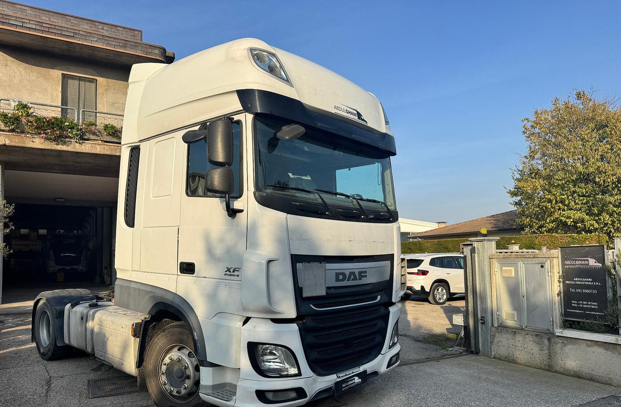 DAF XF 460 FT - 2017 - IMPIANTO RIBALTABILE - Trekkvogn: bilde 1 DAF XF 460 FT - 2017 - IMPIANTO RIBALTABILE - Trekkvogn: bilde 1