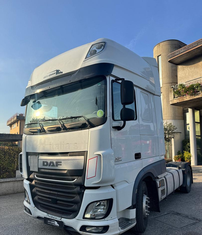 DAF XF 460 FT - 2017 - IMPIANTO RIBALTABILE - Trekkvogn: bilde 2 DAF XF 460 FT - 2017 - IMPIANTO RIBALTABILE - Trekkvogn: bilde 2