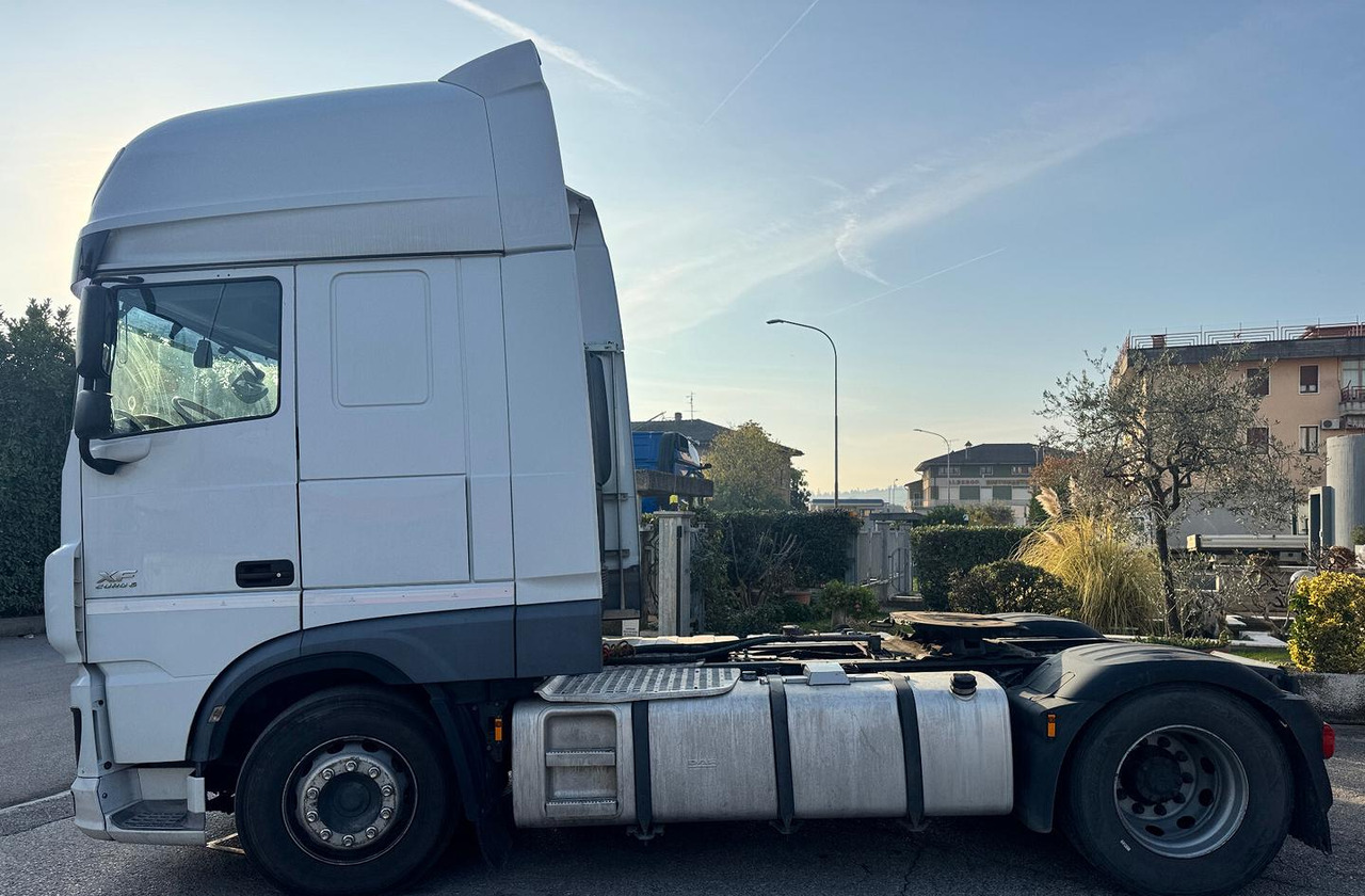 DAF XF 460 FT - 2017 - IMPIANTO RIBALTABILE - Trekkvogn: bilde 3 DAF XF 460 FT - 2017 - IMPIANTO RIBALTABILE - Trekkvogn: bilde 3