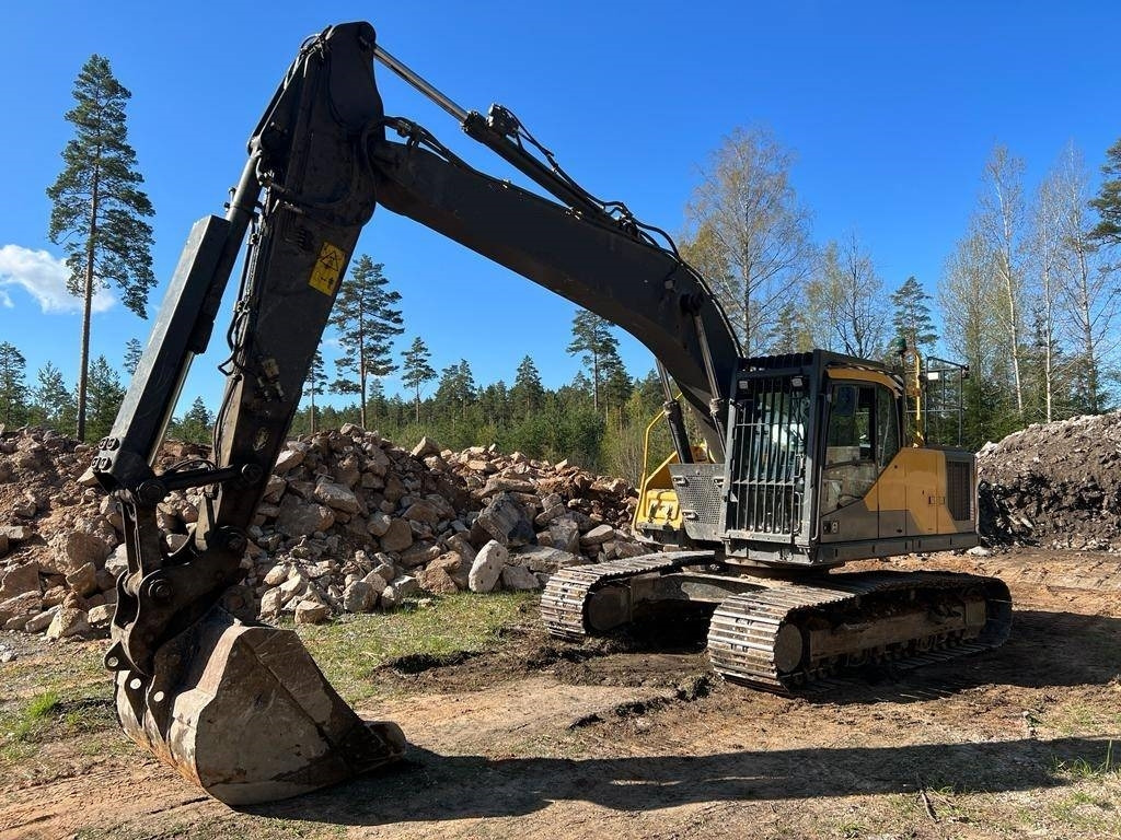 Volvo EC 220 EL - Beltegraver: bilde 1 Volvo EC 220 EL - Beltegraver: bilde 1