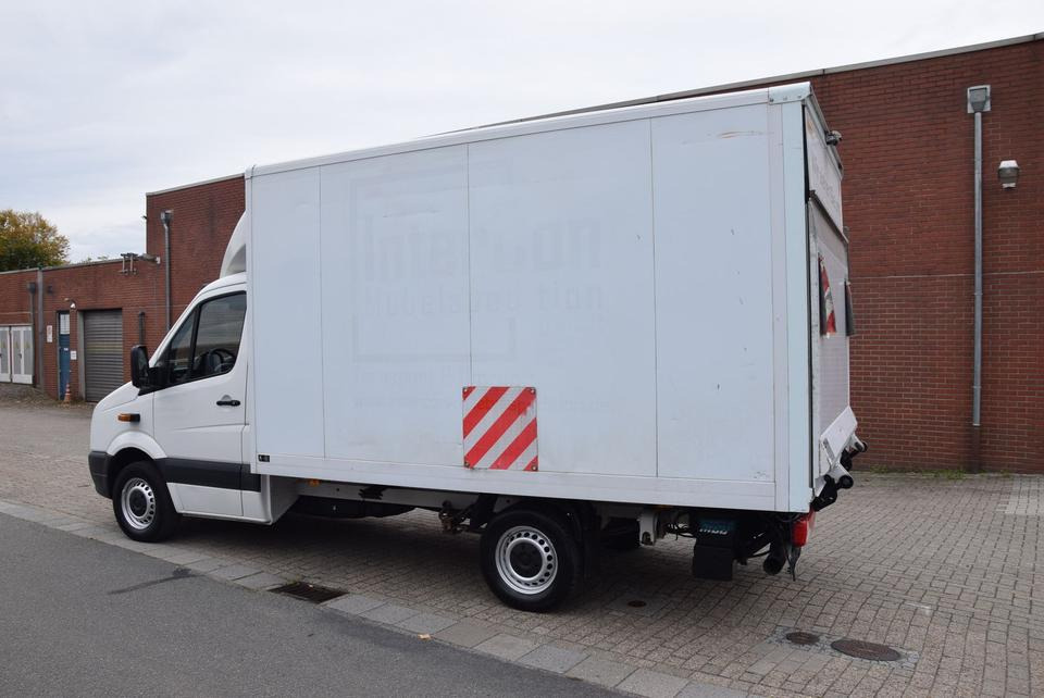 Volkswagen Crafter 35 Koffer 2,0 TDI LBW Palfinger 500KG - Varebil med skap: bilde 4 Volkswagen Crafter 35 Koffer 2,0 TDI LBW Palfinger 500KG - Varebil med skap: bilde 4