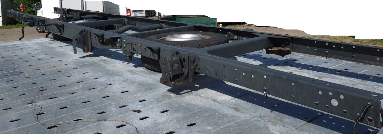 GOŁA RAMA IVECO DAILY 35S11 NR 725/095 - Ramme/ Chassis for Varebil: bilde 5 GOŁA RAMA IVECO DAILY 35S11 NR 725/095 - Ramme/ Chassis for Varebil: bilde 5