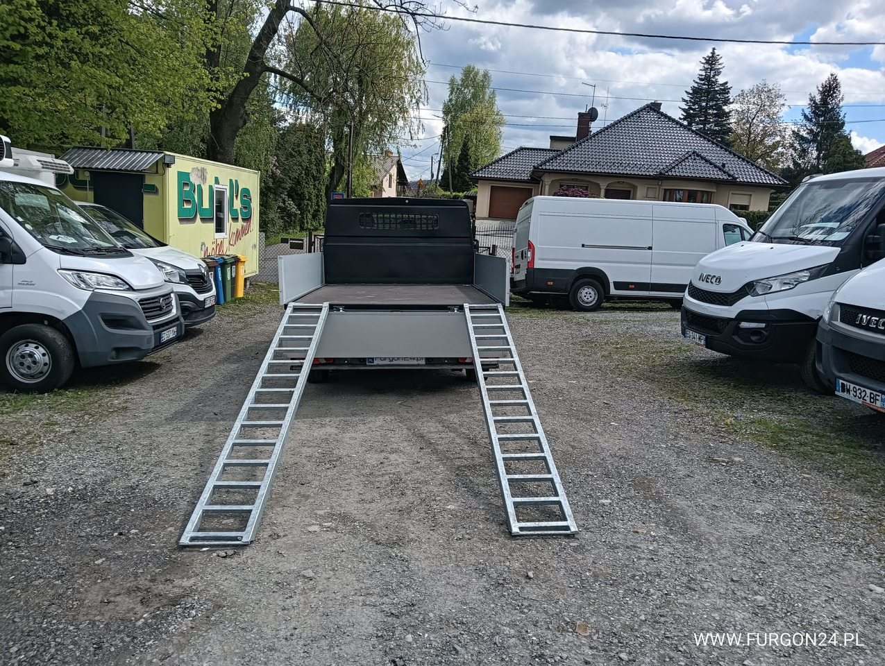 RENAULT TRAFIC SKRZYNIA PAKA Z NAJAZDAMI I PÓŁKAMI NR 689 - Varebil med plan: bilde 5 RENAULT TRAFIC SKRZYNIA PAKA Z NAJAZDAMI I PÓŁKAMI NR 689 - Varebil med plan: bilde 5