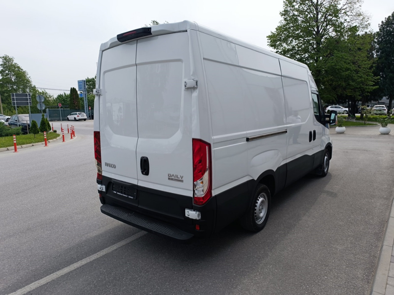 Leie IVECO Daily 35S14N 12m3 IVECO Daily 35S14N 12m3: bilde 11