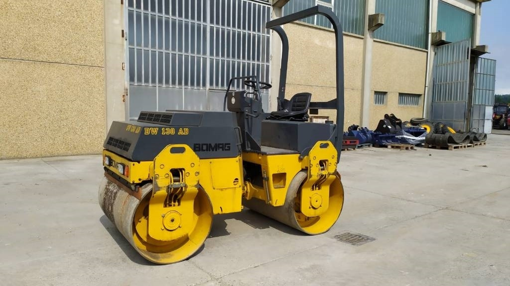 Bomag BW 138 AD - Vegvals: bilde 1 Bomag BW 138 AD - Vegvals: bilde 1