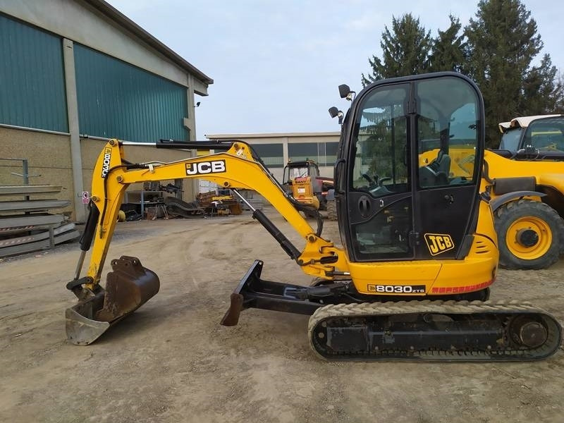 JCB 8030 ZTS - Minigraver: bilde 2 JCB 8030 ZTS - Minigraver: bilde 2