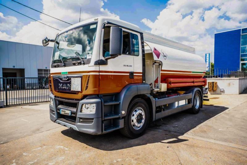 MAN TGS 18.400 // CUVE ALU MAGYAR 13.500L + 5 COMP - Tankbil: bilde 1 MAN TGS 18.400 // CUVE ALU MAGYAR 13.500L + 5 COMP - Tankbil: bilde 1
