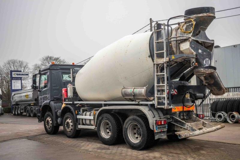 Mercedes AROCS 3236 BB+LIEBHERR 9M3 - Betongbil: bilde 4 Mercedes AROCS 3236 BB+LIEBHERR 9M3 - Betongbil: bilde 4