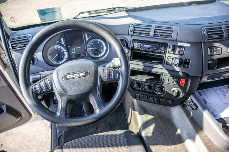Interior photo 2: Trekkvogn DAF CF 85.460+INTARDER+COMPRESSEUR