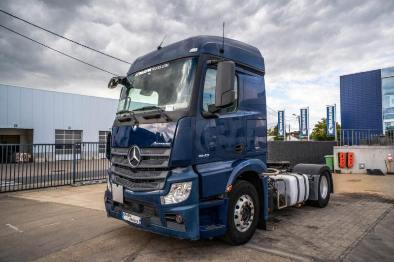 Mercedes ACTROS 1843 LS + HYDRAULIQUE - Trekkvogn: bilde 1 Mercedes ACTROS 1843 LS + HYDRAULIQUE - Trekkvogn: bilde 1
