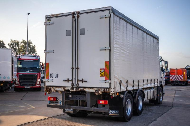 Volvo FM330-6X2+E5 (10pneus/tires) - Kapellbil: bilde 3 Volvo FM330-6X2+E5 (10pneus/tires) - Kapellbil: bilde 3
