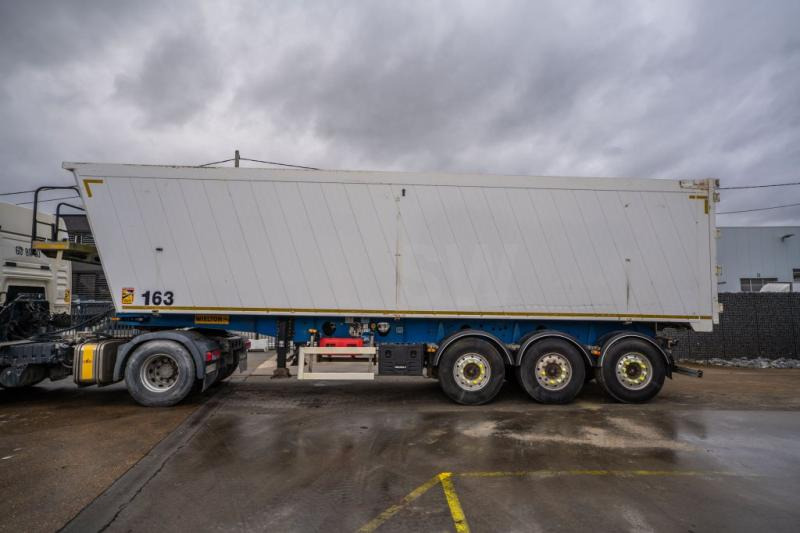 Wielton ALU-52M3(GRAIN/CEREALIERE/GETREIDE) - Tippsemi: bilde 2 Wielton ALU-52M3(GRAIN/CEREALIERE/GETREIDE) - Tippsemi: bilde 2