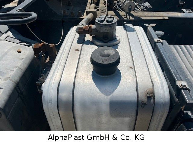 MAN 18.400 / 4x2 Hydraulik Orginal KM TipTop 18.400 / 4x2 Hydraulik Orginal KM TipTop - Trekkvogn: bilde 4 MAN 18.400 / 4x2 Hydraulik Orginal KM TipTop 18.400 / 4x2 Hydraulik Orginal KM TipTop - Trekkvogn: bilde 4