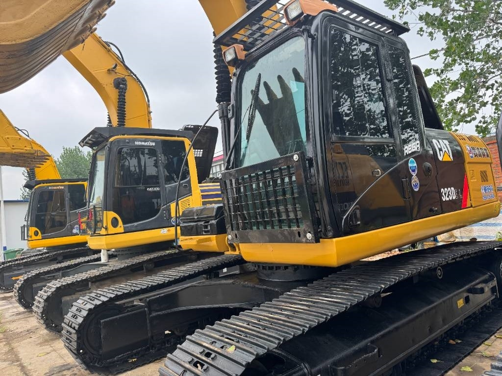 Leie CAT 323D2  CAT 323D2: bilde 7