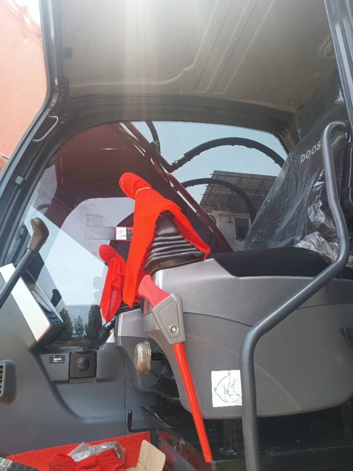 Doosan DX 225 - Beltegraver: bilde 5 Doosan DX 225 - Beltegraver: bilde 5