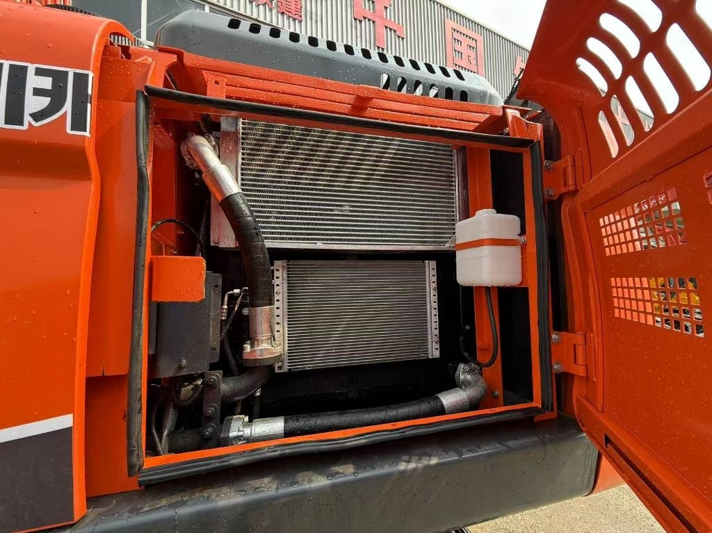 Doosan DX 225 LCA - Beltegraver: bilde 2 Doosan DX 225 LCA - Beltegraver: bilde 2