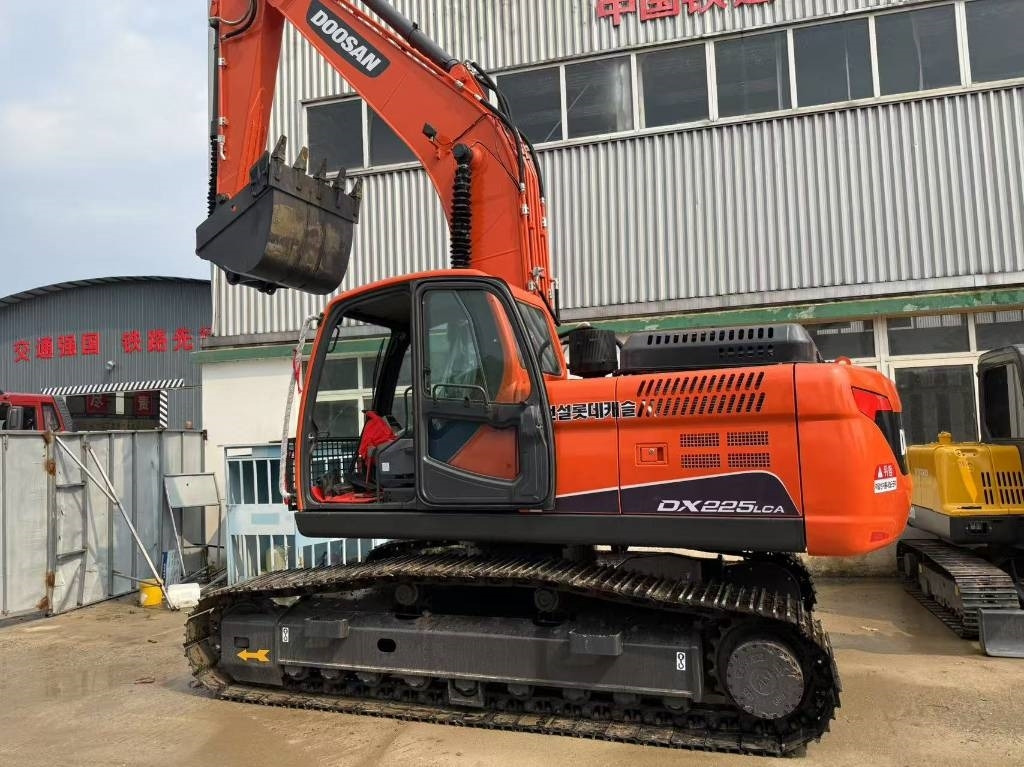 Doosan DX 225 LCA - Beltegraver: bilde 1 Doosan DX 225 LCA - Beltegraver: bilde 1