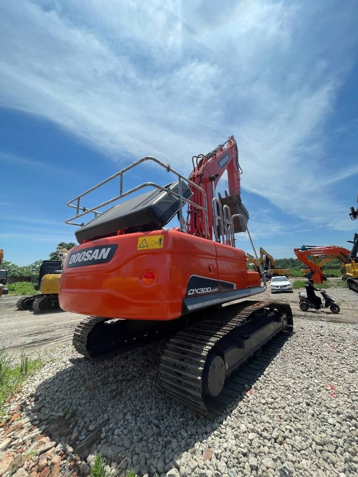 Doosan DX 300 - Beltegraver: bilde 1 Doosan DX 300 - Beltegraver: bilde 1