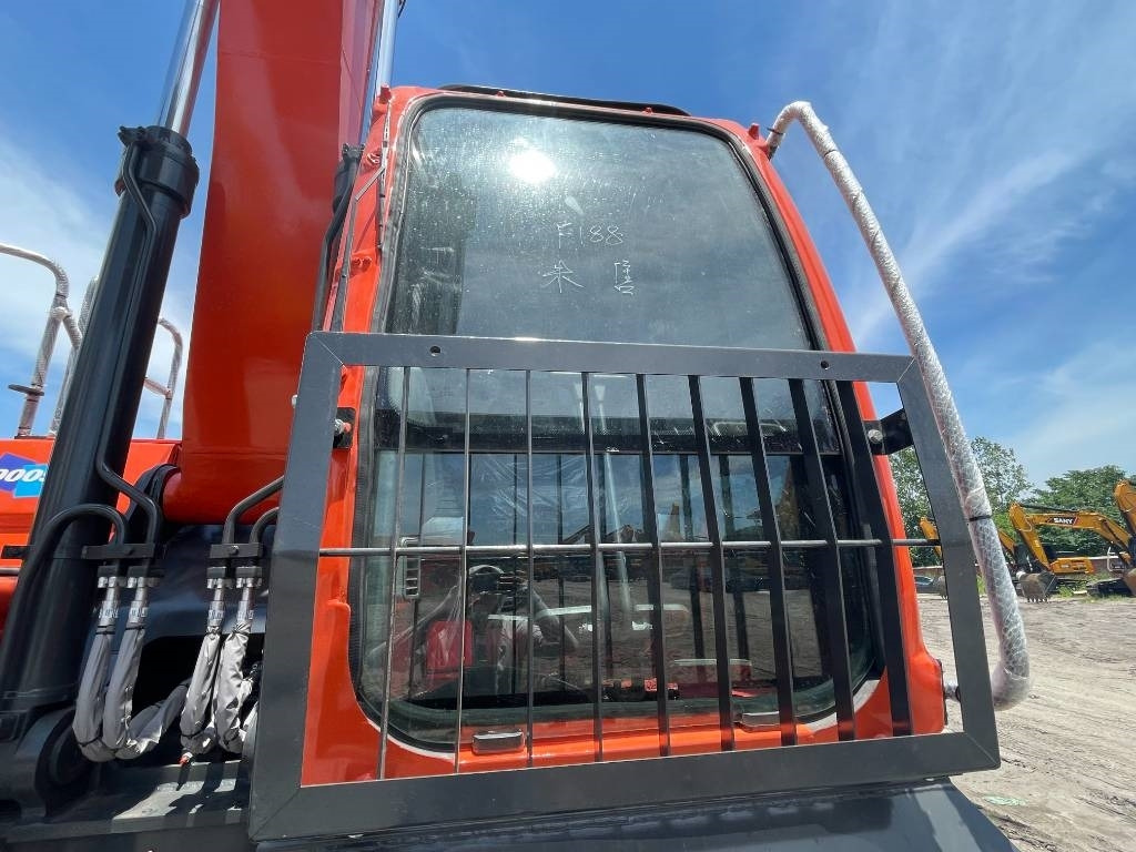 Doosan DX 300 - Beltegraver: bilde 2 Doosan DX 300 - Beltegraver: bilde 2