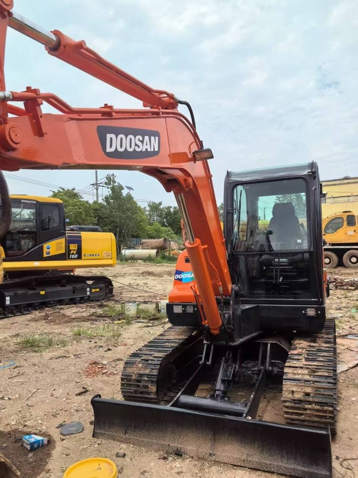 Doosan DX 60 - Beltegraver: bilde 1 Doosan DX 60 - Beltegraver: bilde 1