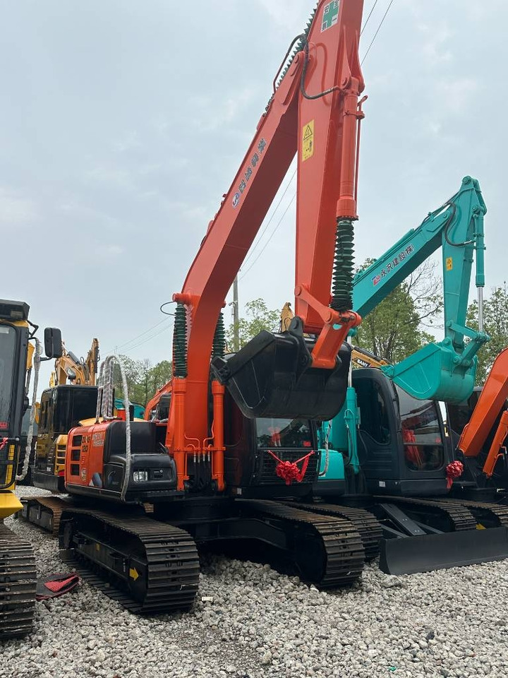 Hitachi ZX 120 - Beltegraver: bilde 1 Hitachi ZX 120 - Beltegraver: bilde 1