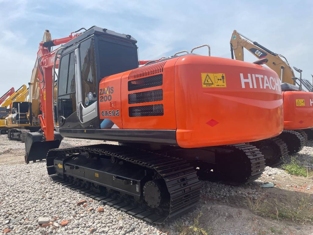Hitachi ZX 200 - Beltegraver: bilde 1 Hitachi ZX 200 - Beltegraver: bilde 1